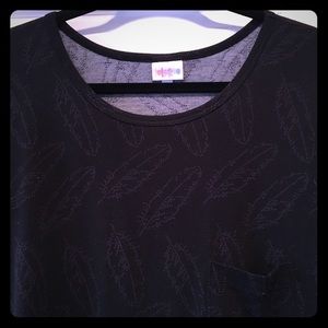 Feathered XL LuLaRoe Carly